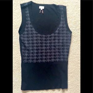 🌾 Houndstooth Sweater Vest